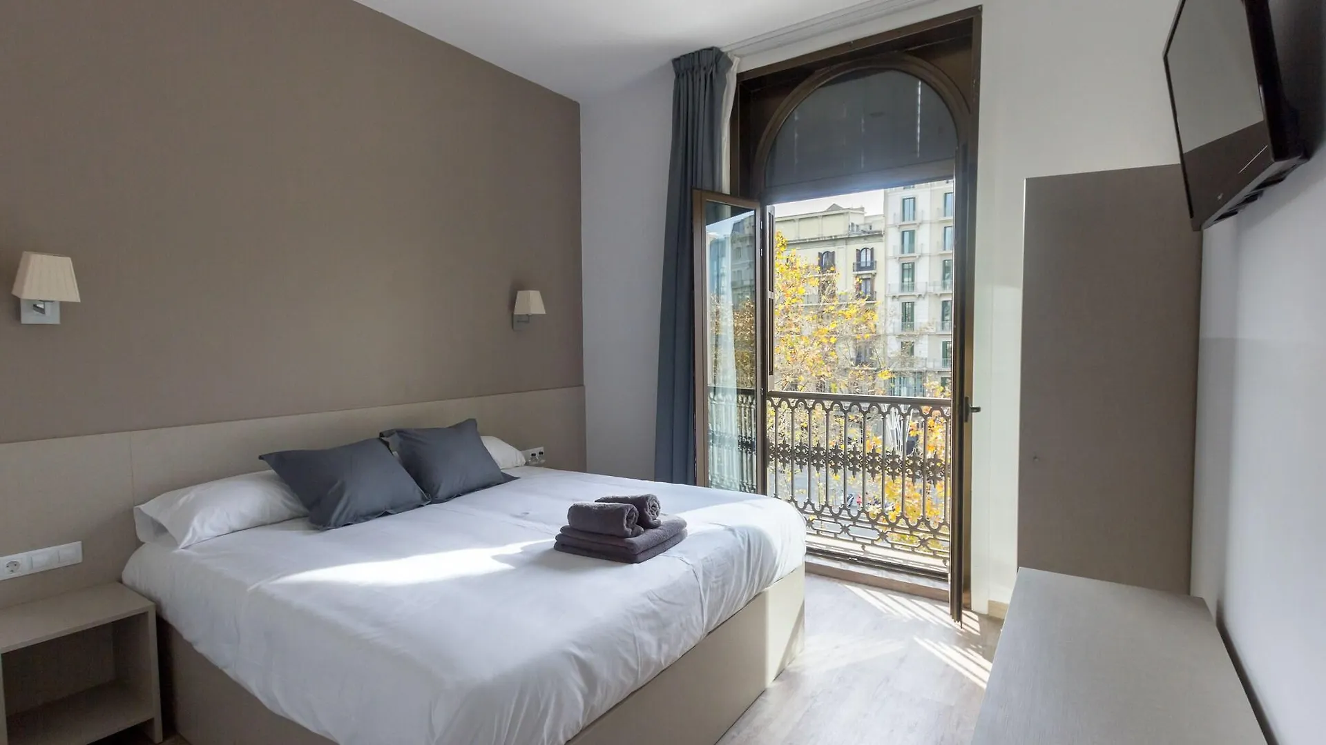 *** Guest house Hostalin Barcelona Passeig De Gracia Spain